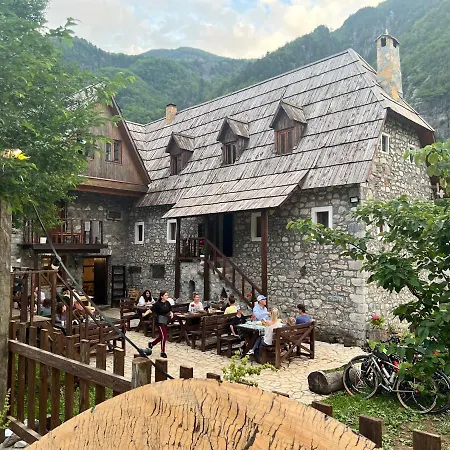 Shpella Guest house
