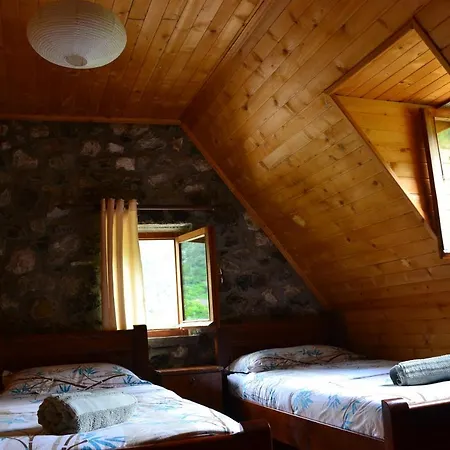 Shpella Πανσιόν