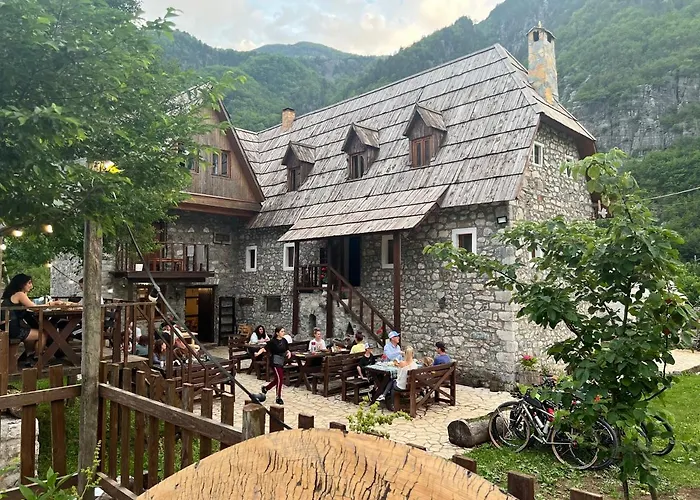 Shpella Maison d'hôtes