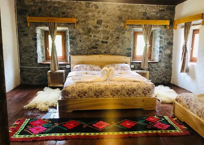 Shpella Pensionat Theth